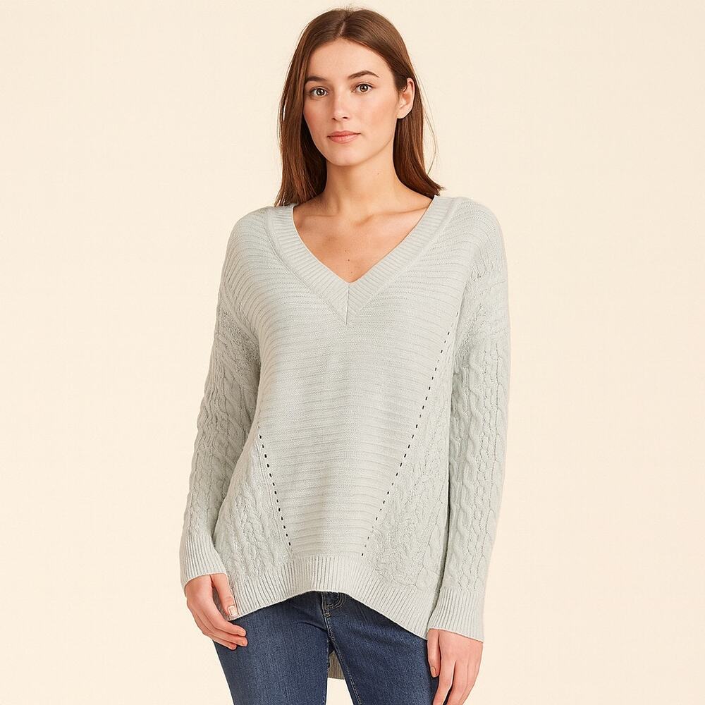 Caslon Women’s 1X Gray Cable Knit V-Neck Long Sleeve Sweater NWT